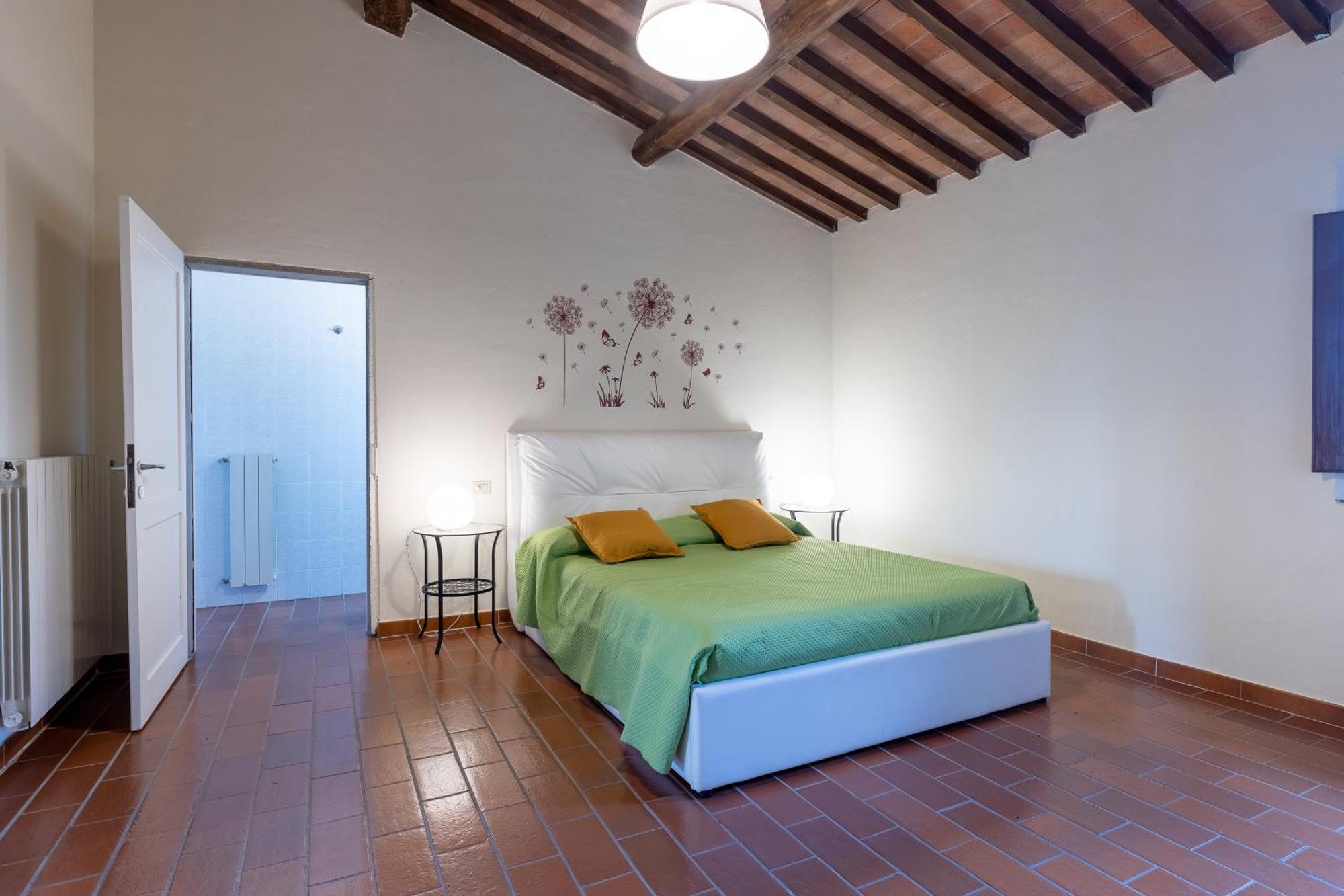 Residence Montevecchio Монтополи-ин-Валь-д'Арно Экстерьер фото