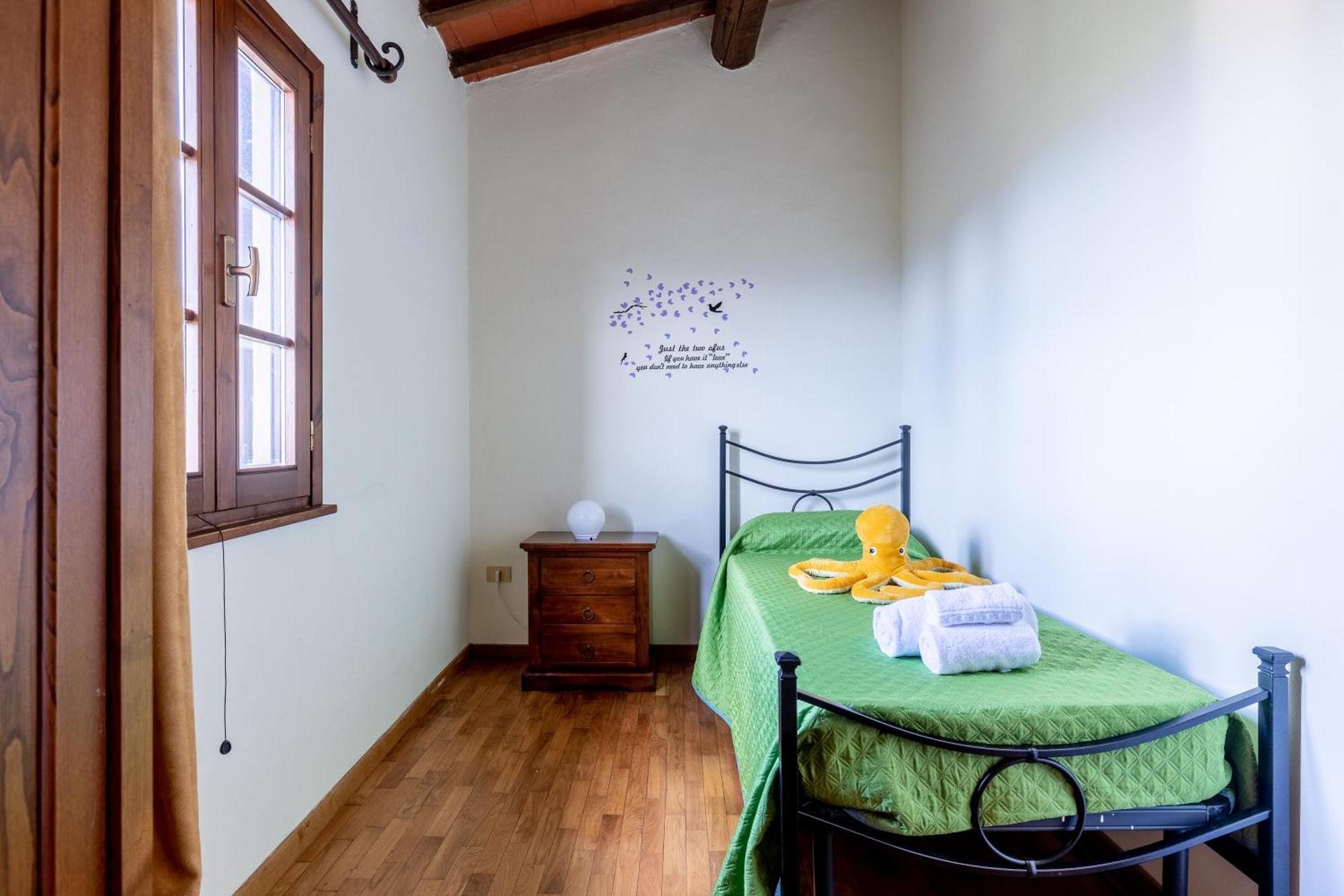 Residence Montevecchio Монтополи-ин-Валь-д'Арно Экстерьер фото